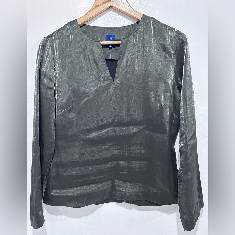 Women’s Green Shimmering‎ Petite Long Sleeve V-Neck  Blouse Size Medium